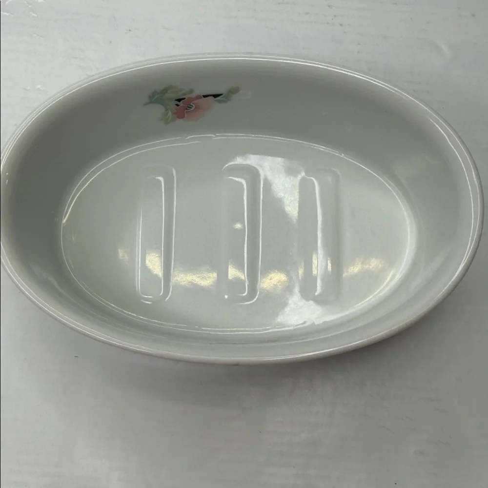 Vintage 80s Floral Oval Ceramic Soap Dish